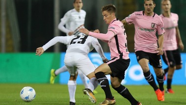 Serie B Palermo-Venezia 0-0. I rosanero agganciano Parma e Bari