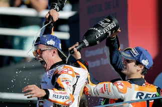 MotoGp, Marquez e Pedrosa a Motegi: festa con i tifosi