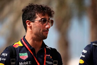 F1 Red Bull, Ricciardo: «Hamilton, tre titoli impossibili senza la Mercedes»