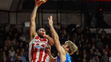 Cain domina Capo d'Orlando, Culpepper stende Bologna