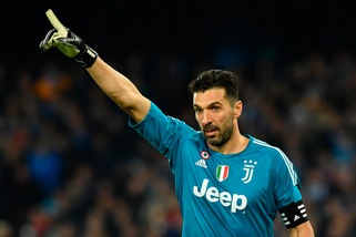 Figc o Juve, Buffon sfoglia il suo futuro