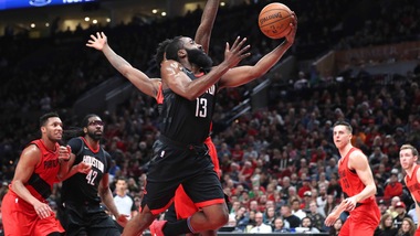 Harden gela i Pelicans, Durant doma Portland