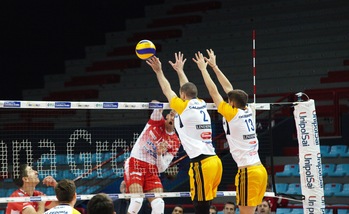 Volley: Superlega, la Calzedonia domina il recupero con Castellana Grotte