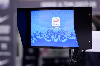 Il Var sbarca anche in Francia: al via in Ligue 1 nella prossima stagione