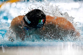 Europei di nuoto, tre medaglie azzurre: Rivolta oro, Codia argento, Quadarella bronzo. Beffa nella staffetta