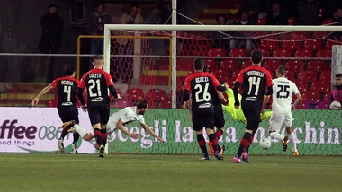 Serie B, Foggia-Venezia 2-2:  Deli firma il pareggio all'ultimo respiro