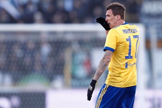 Juventus, infortunio per Mandzukic: a rischio la sfida con la Roma