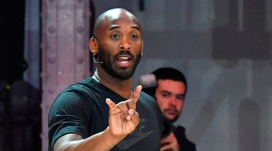 I Warriors beffano i Lakers nella "Kobe Night". Bene Celtics, Rockets e Hawks