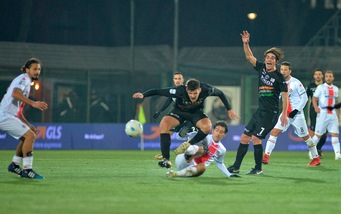 Serie B Venezia-Cremonese, apre Cavion e risponde Moreo: 1-1