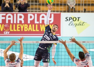 Volley: Champions League, Trento prima domina poi crolla