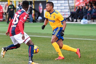 Calciomercato Juventus, Alex Sandro non parte. Ma se parte c’è Darmian