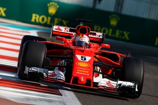 F1, gli auguri della Ferrari: «Pronti a dare il massimo nel 2018»