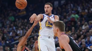 Thompson regala ai Warriors il big match del Christmas Day