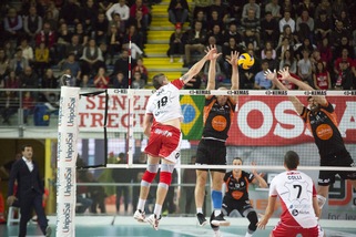 Volley: A2 Maschile, Girone Bianco: Santa Croce vince il derby ed allunga