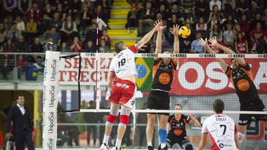 Volley: A2 Maschile, Girone Bianco: Santa Croce vince il derby ed allunga