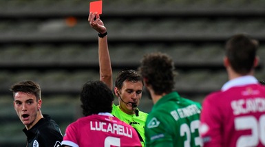 Serie B, Parma-Spezia 0-0: quarto pareggio per gli emiliani, espulso Lucarelli