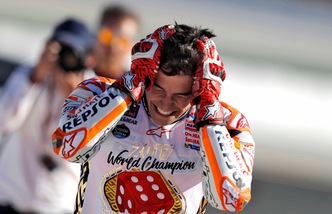 MotoGp: Marquez e Pedrosa, scherzo agli studenti