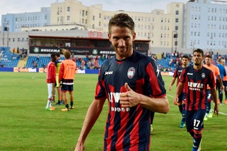 Serie A Crotone, Rohden: «Non vediamo l'ora di affrontare il Milan»