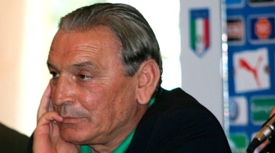 Serie A Cagliari, gli auguri a Gigi Riva per i 73 anni