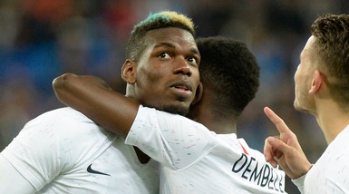 Francia, la cresta colorata porta fortuna a Pogba