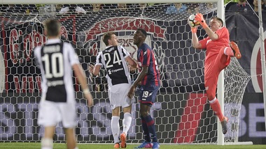 Serie A Crotone, tagliati i prezzi dei biglietti. «Missione sold out»