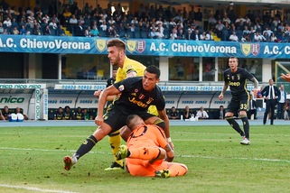 Serie A Chievo, Sorrentino: naso rotto dopo lo scontro con Ronaldo