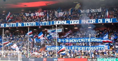 Serie A Sampdoria, appesi vicino al Ferraris ombrelli con i colori del club