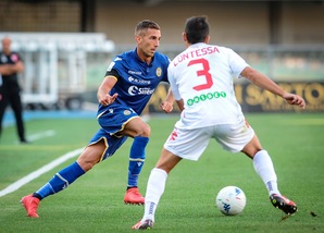 Serie B Verona, per Ragusa distorione al ginocchio sinistro