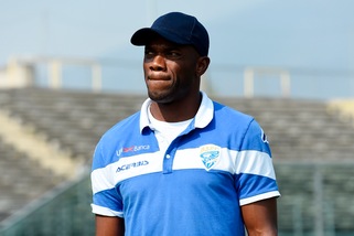 Brescia, ufficiale: esonerato Suazo. Al suo posto Corini