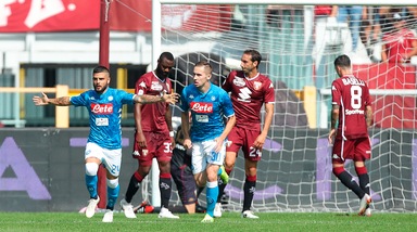 Serie A, Torino-Napoli 1-3: doppietta di Insigne e gol di Verdi