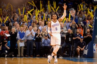 NBA, record di Westbrook: dieci triple doppie consecutive. Male Gallinari, Clippers ko