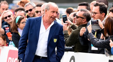 Sorrisi, autografi, selfie: Ventura prima della gara