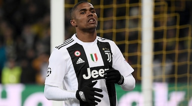 Telegraph: «Il Manchester United punta tutto su Pochettino e Douglas Costa»