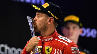 F1, alla Ferrari una lettera di Vettel: «Darò il massimo per il titolo»