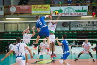 Volley: A2 Maschile, Girone Bianco, cade Mondovì, Brescia fatica
