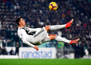 Juventus, generoso CR7: fa le prove di panchina