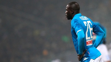 Napoli, Koulibaly contro i razzisti: «Orgoglioso del colore della mia pelle»