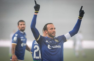 Serie B: poker Verona, tris Spezia. Il Padova cade ancora