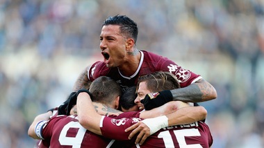 Belotti implacabile, ma i pali e De Silvestri graziano la Lazio di Milinkovic