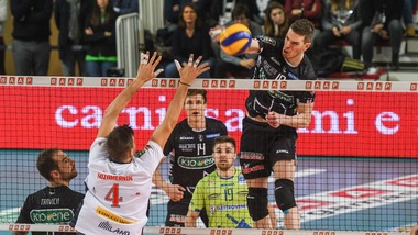 Volley: Superlega, Perugia soffre con Verona, Modena e Civitanova ok