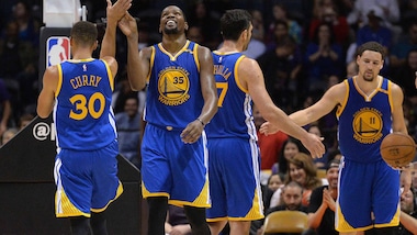 NBA, un super Durant trascina Golden State. OKC, che rimonta!