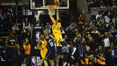 NBA: super Gallinari contro i Kings, LeBron e i Lakers ancora ko