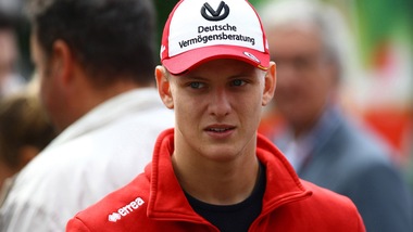 F1, test Bahrain: Mick Schumacher confermato in pista con la Ferrari