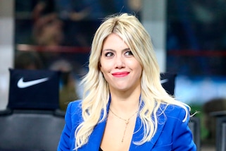 Che spavento per Wanda Nara: sassata contro la sua auto