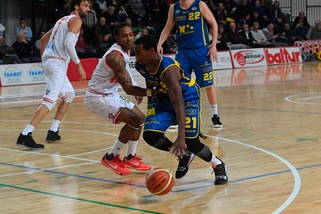 Basket Serie A2, Montegranaro si avvicina alla Fortitudo Bologna. Vince la Virtus Roma