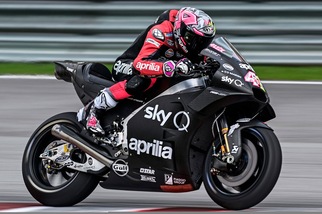 MotoGp, Aprilia: presentata a Losail la RS-GP 2019