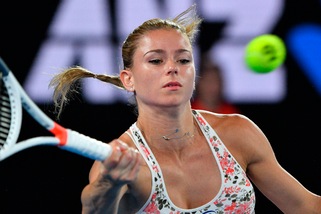 Tennis, Fed Cup: Bencic batte Giorgi, l'Italia perde 3-0