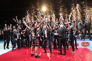 Volley: la Coppa Italia resta a Perugia, battuta la Lube in rimonta