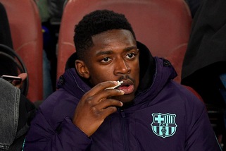 Barcellona: si ferma Dembélé, strappo al bicipite femorale