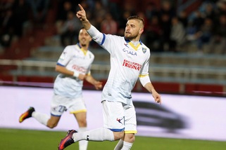 Serie A Frosinone, rientro parziale in gruppo per Dionisi